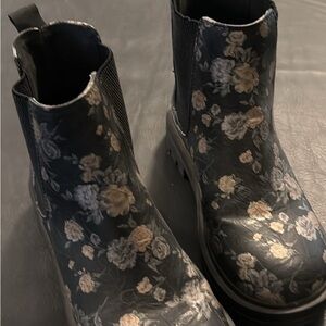 Soda Floral Black Ankle Booties
